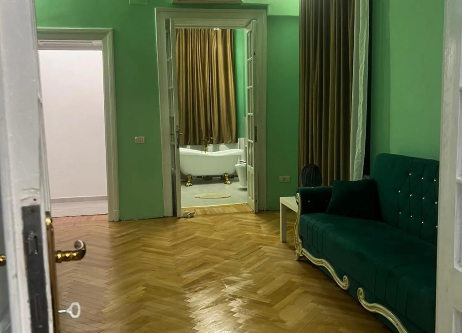 Laya Old Town Apartment Bucharest Romania